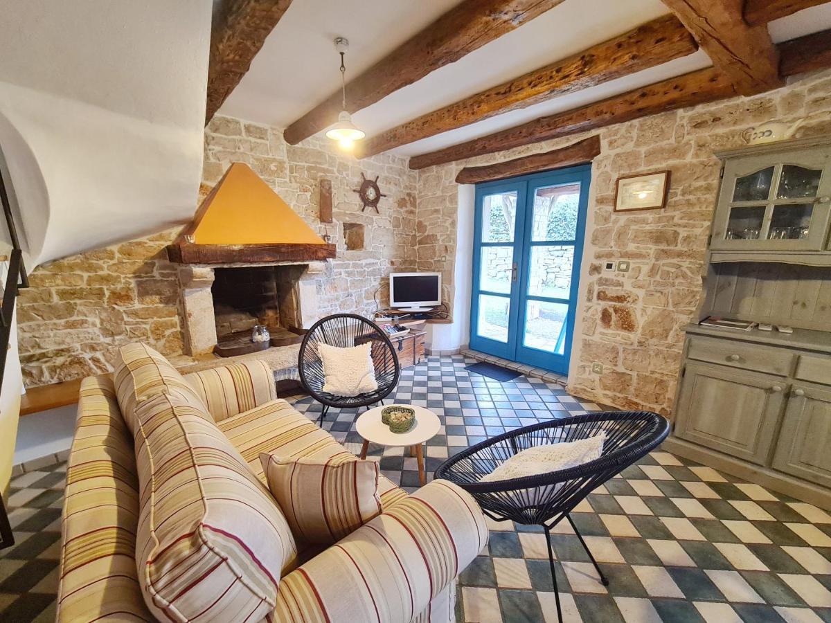 Villa Lucija Rovinjsko Selo Esterno foto